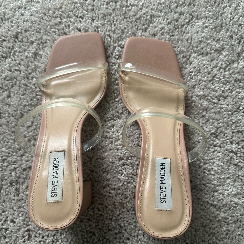Steve Madden Tan Cream Heels Elegant Design